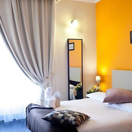 Plebiscito Apartment เนเปิลส์ ภายนอก รูปภาพ