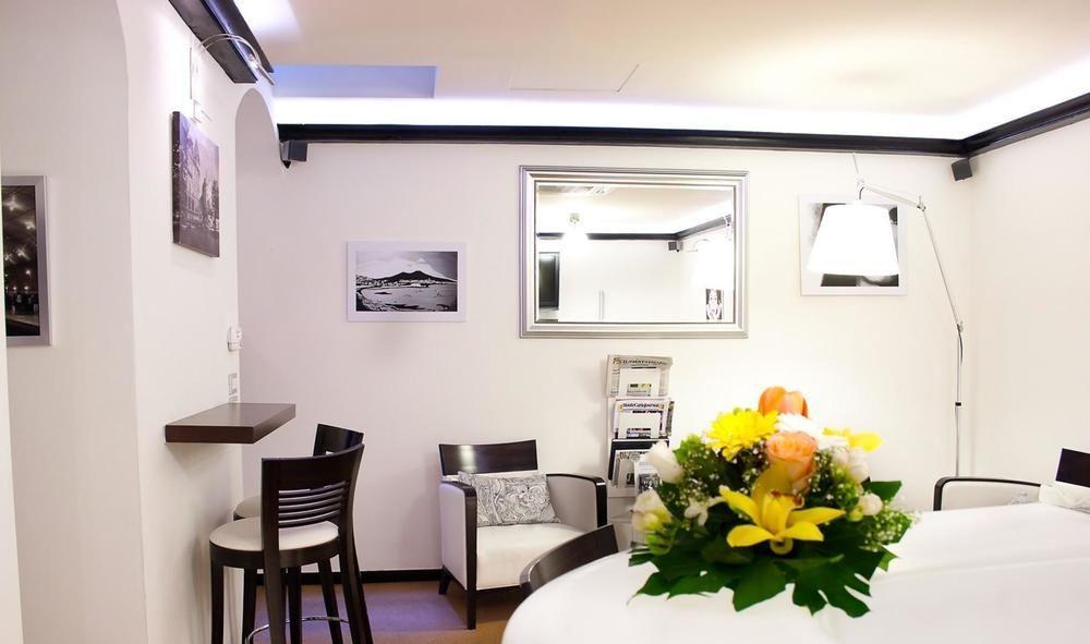 Plebiscito Apartment เนเปิลส์ ภายนอก รูปภาพ